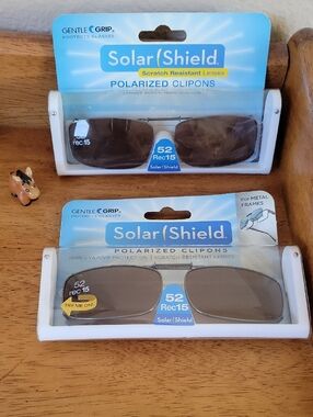 NWT 2 Polarized Clip Ons: 1 For Car & 1 For Your Beach Bag! Size 52, Rec 15